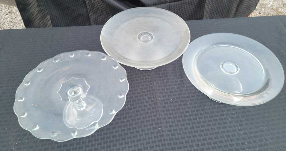 Glass cake stands
